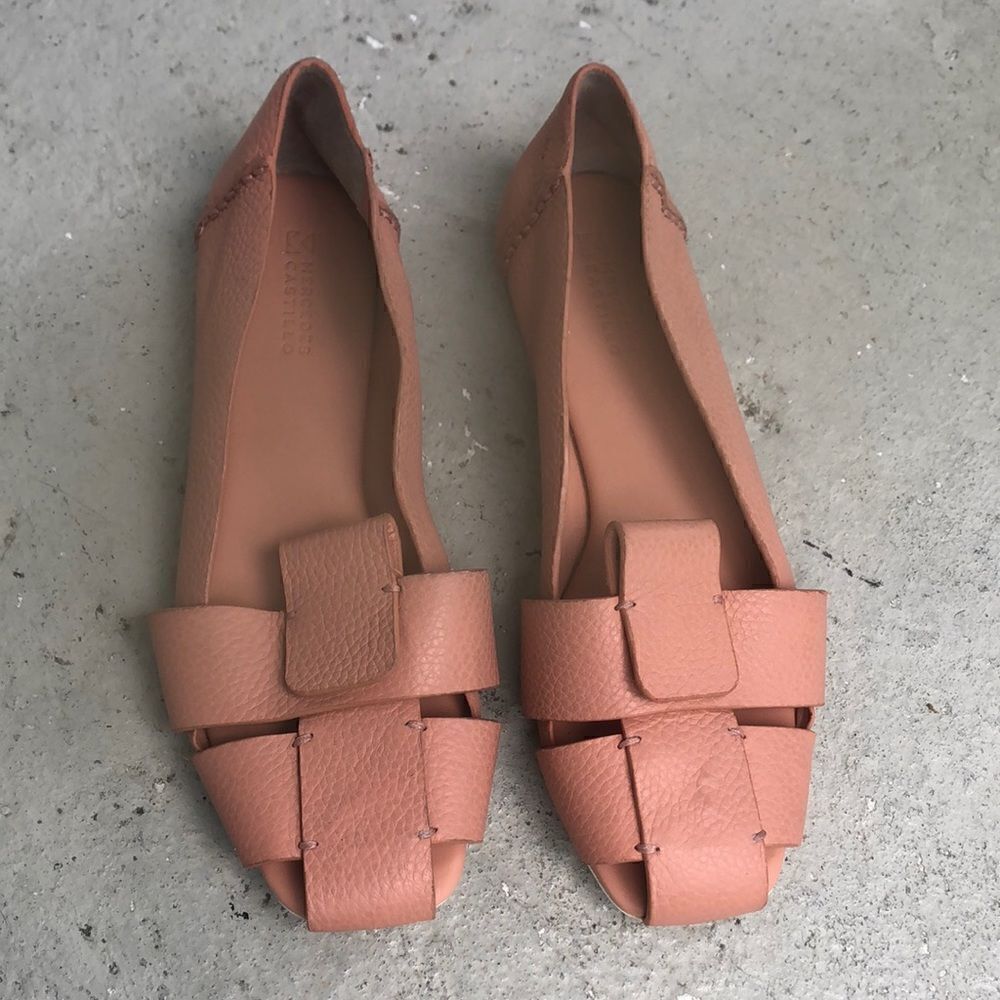 Mercedes Castillo Zane flats